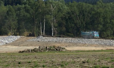 Záchrana mokřadu: Dvouhektarový rybník je téměř hotov