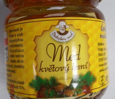 Reakce na antibiotika v medu: Včelpo Obora má zákaz prodeje