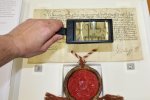 OBRAZEM: Výstava pergamenových listin v okresním archivu