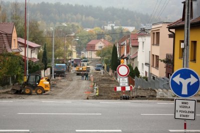 Opravy Těchovské ulice v Blansku se protáhnou až do prosince
