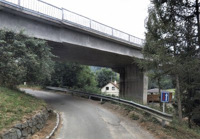 Mostu u Černé Hory hrozí zřícení, museli ho okamžitě uzavřít