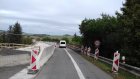 Po mostě u Černé Hory opět v jednom směru jezdí auta. Foto Michal Záboj