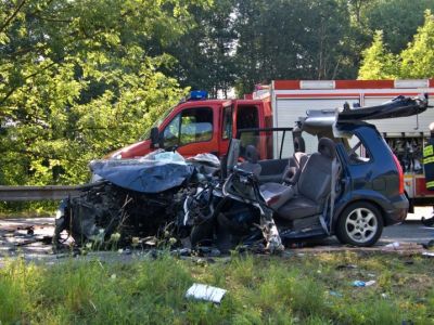 U dopravní nehody se zranili čtyři dospělí a tři děti